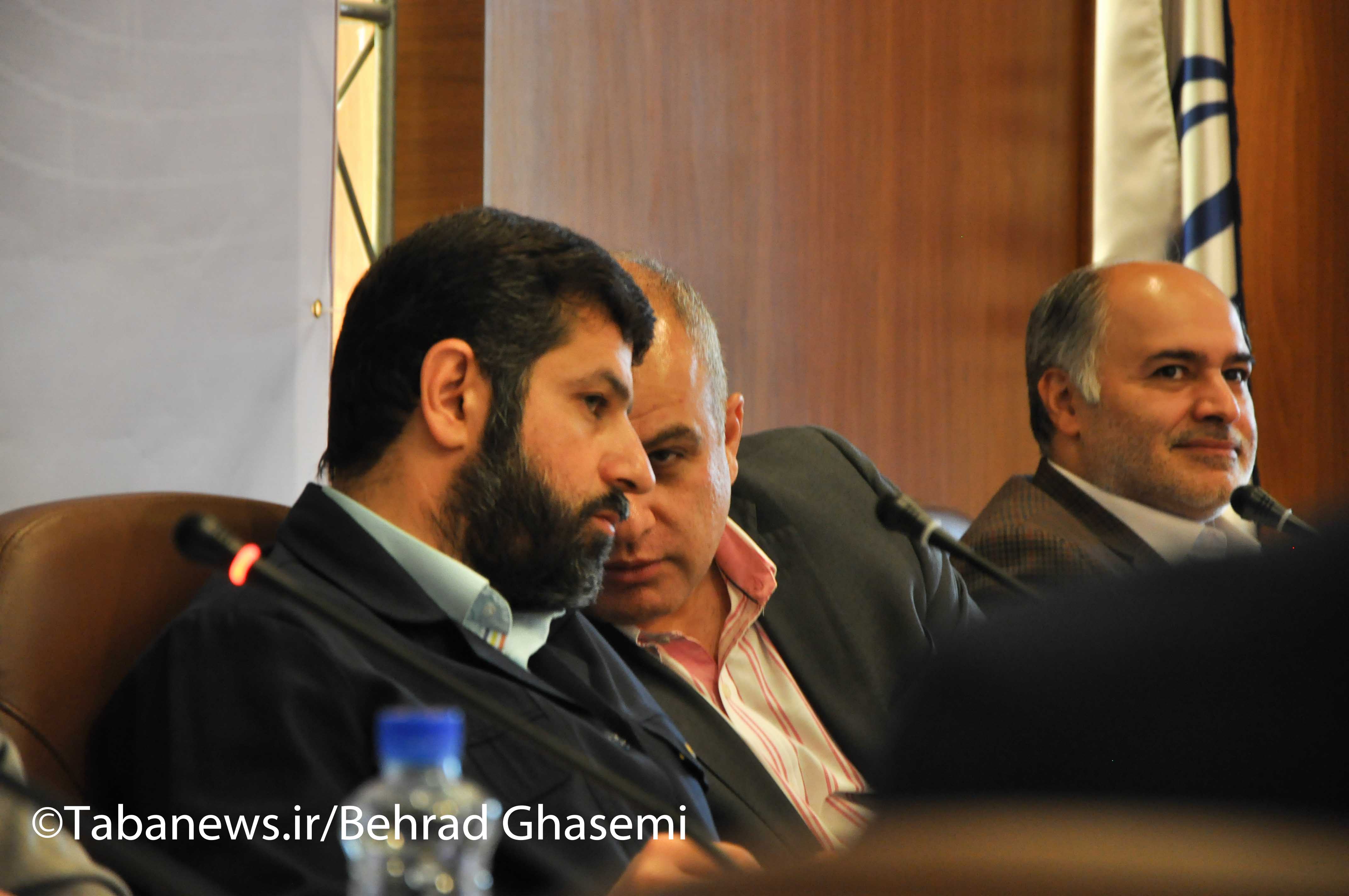 این جلسات استانی برای رفع بیکاری تأثیر آن چنانی ندارد