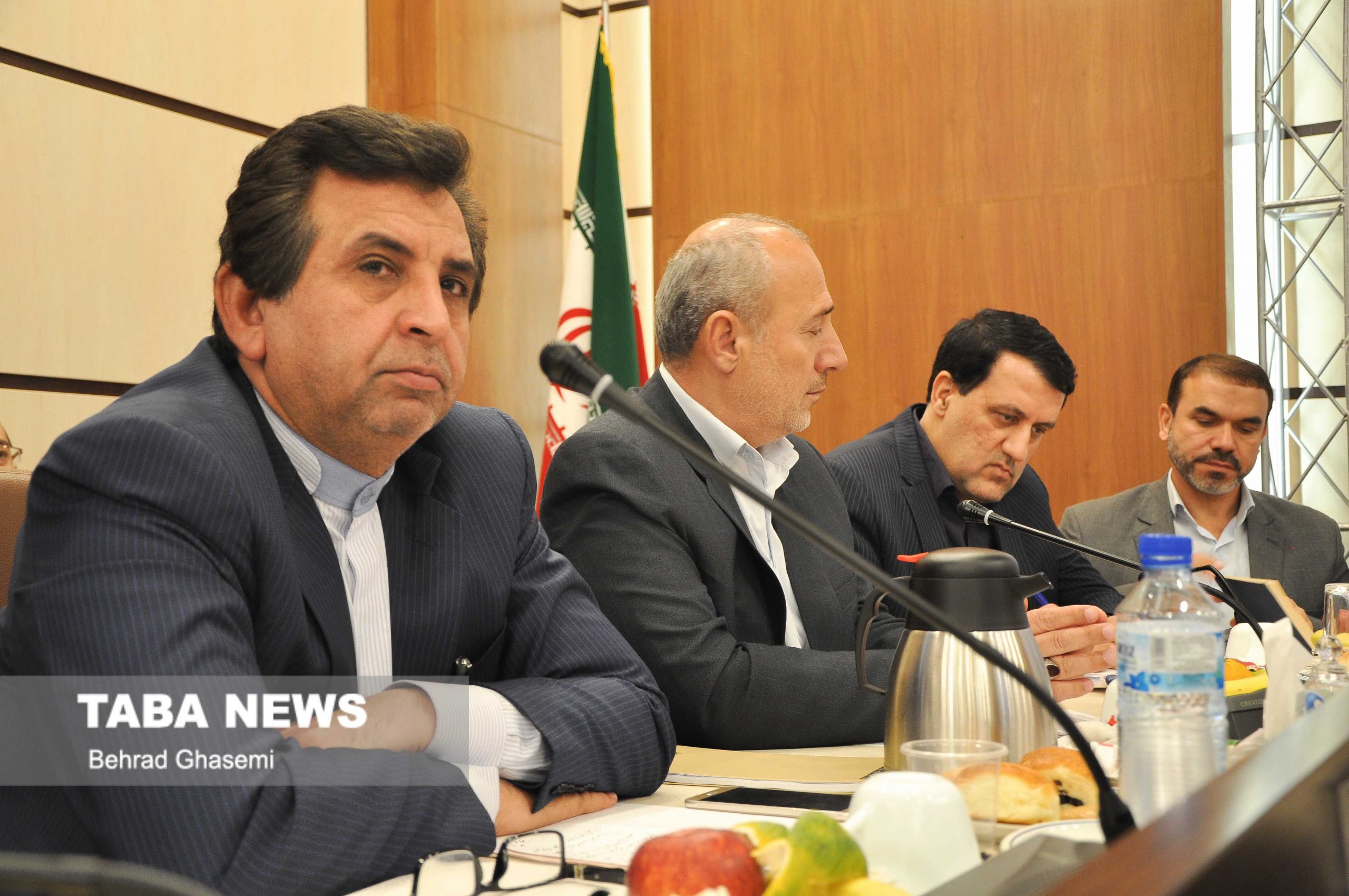 الباجی : وزیر نفت با احداث شرکت پتروشیمی در اهواز موافقت کرد