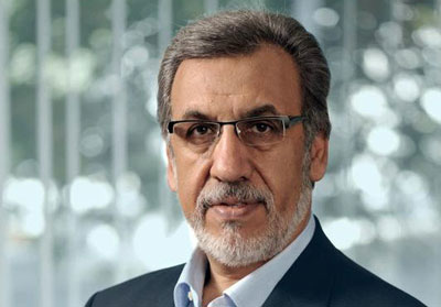 محمود خاوری همچنان تحت تعقیب است؛ دولت کانادا همکاری نمی‌کند