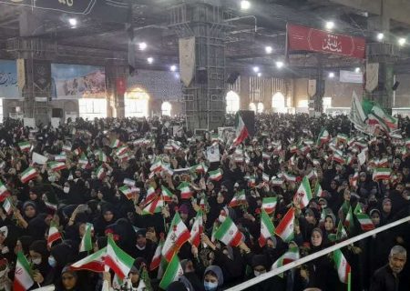 ظرفیت مصلای اهواز در استقبال از رییسی تکمیل شد/ استقبال تاریخی خوزستان‌ها از رییس جمهور