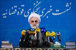 چرا قوه‌ قضاییه با احمدی‌ نژاد برخورد نمی‌کند؟