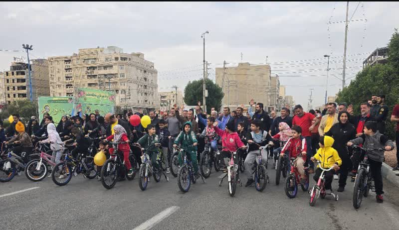 همایش پیاده روی خانوادگی و دوچرخه سواری در اهواز برگزار شد