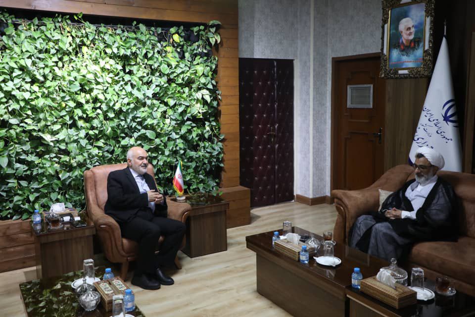 دیدار دبیر شورای عالی انقلاب فرهنگی با استاندار خوزستان