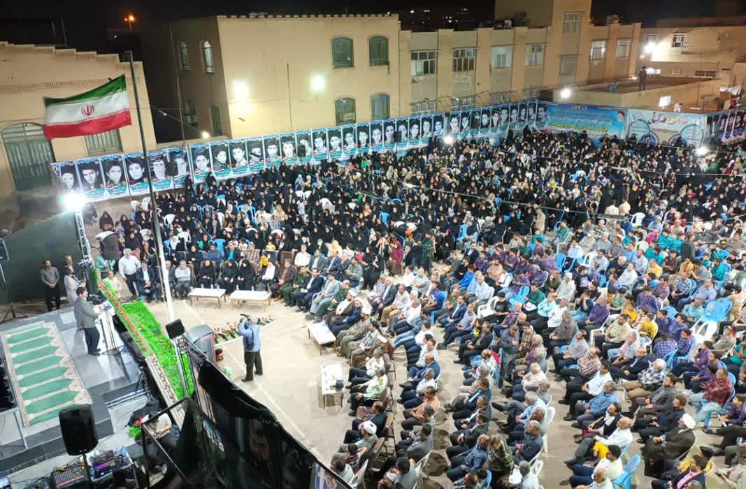 چهل و دومین یادواره شهدای موشکی مدرسه شهیدپیروز بهبهان برگزار شد