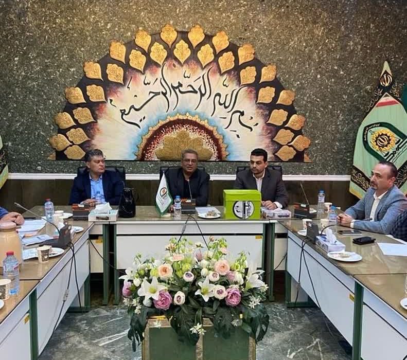 مهندس حمیدرضا احمدی از کارکنان فولاد اکسین خوزستان، مجدداً عضو هیئت مدیره کانون سراسری انجمن‌های ایمنی و بهداشت کار کشور شد