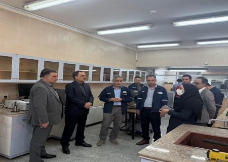 بازدید مدیرعامل شرکت ملی مناطق نفت‌خیز جنوب از آزمایشگاه‌های شیمیایی و کنترل کیفیت