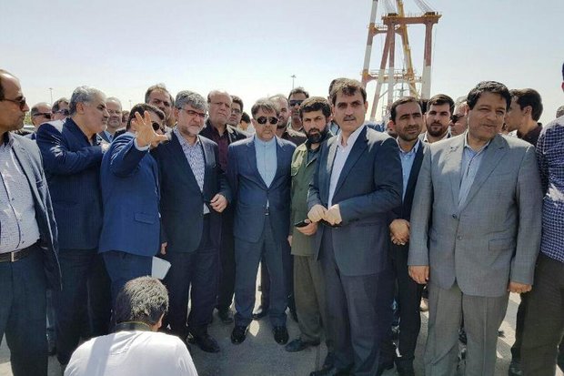 وزیر راه و شهرسازی : ظرفیت های بی شمار این بندر اشتغال خوبی در منطقه ایجاد می کند