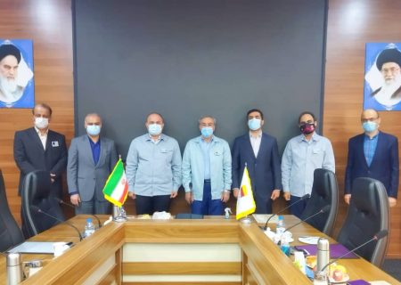 آیین تکریم و معارفه اعضای جدید هیات مدیره شرکت صنعت فولاد شادگان برگزار شد