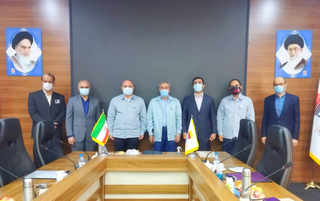 آیین تکریم و معارفه اعضای جدید هیات مدیره شرکت صنعت فولاد شادگان برگزار شد
