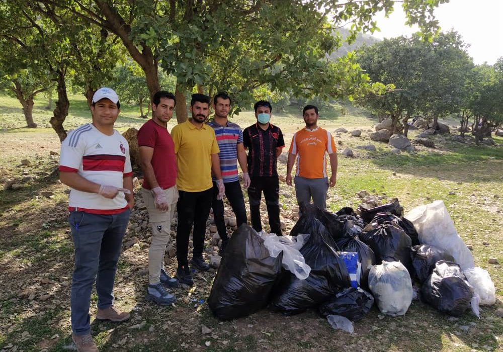 گزارش تصویری مردمی برای پاکسازی روستای گردشگری کوه شور از زباله