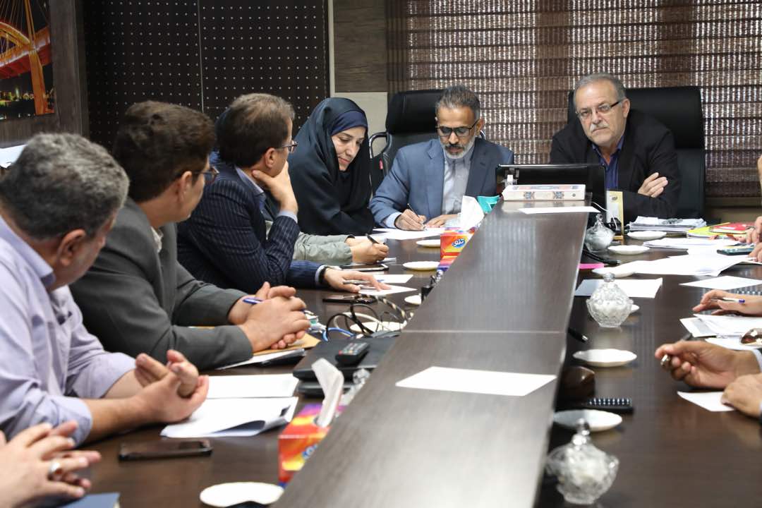 نشست مشترک مسوولین استانی و محلی با مدیرعامل شرکت آبفا اهواز برگزار شد
