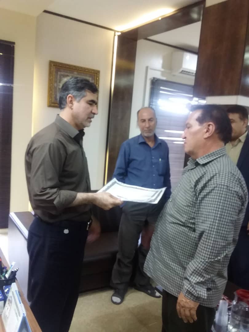 تجلیل از پایگاه خبری تابا توسط فرماندار امیدیه