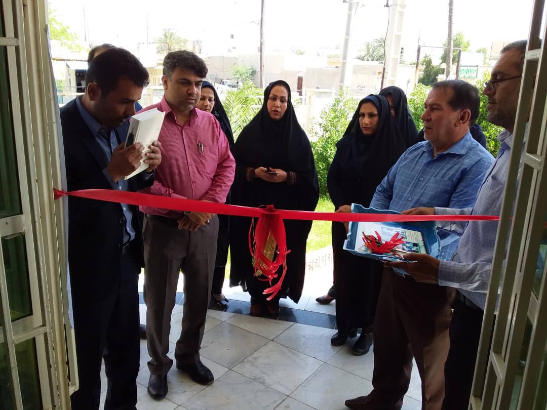 نمایشگاه عکس و نقاشی پیشگیری از اعتیاد هندیجان برگزار شد
