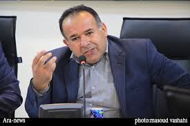 تاسف انگیز است که کلانشهری مانند اهواز دارای یک بازار خرده فروشی آبزیان نیست