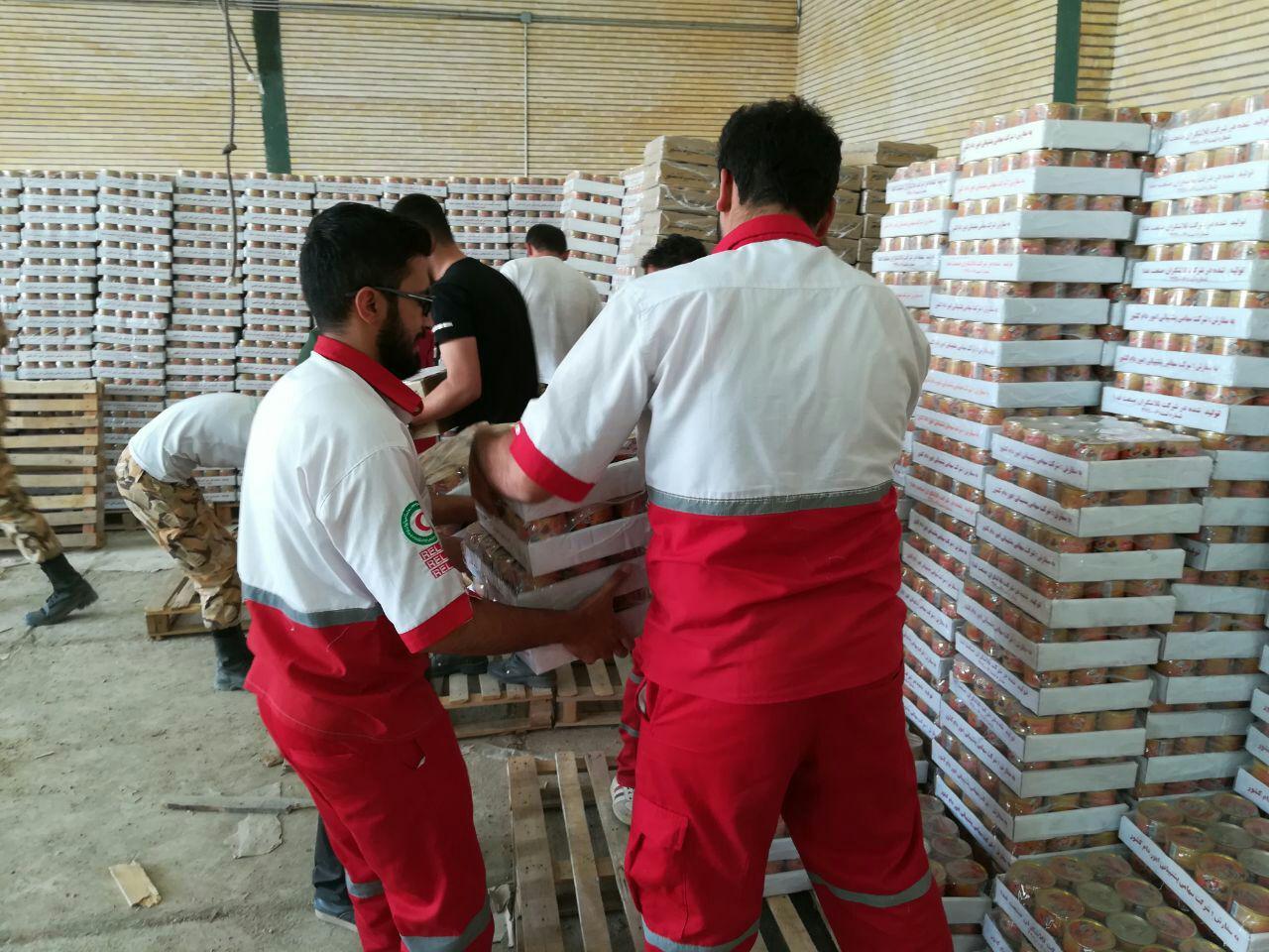 ارسال ۴۰ تن مواد غذایی از اندیمشک به زلزله زدگان