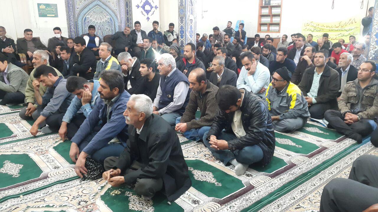 اعتصاب کارگران شرکت تراورس راه آهن با وساطت امام جمعه پایان یافت