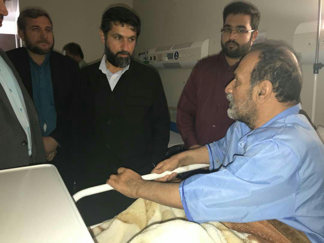 عیادت سر زده استاندار خوزستان از رییس ستاد روحانی در مسجدسلیمان