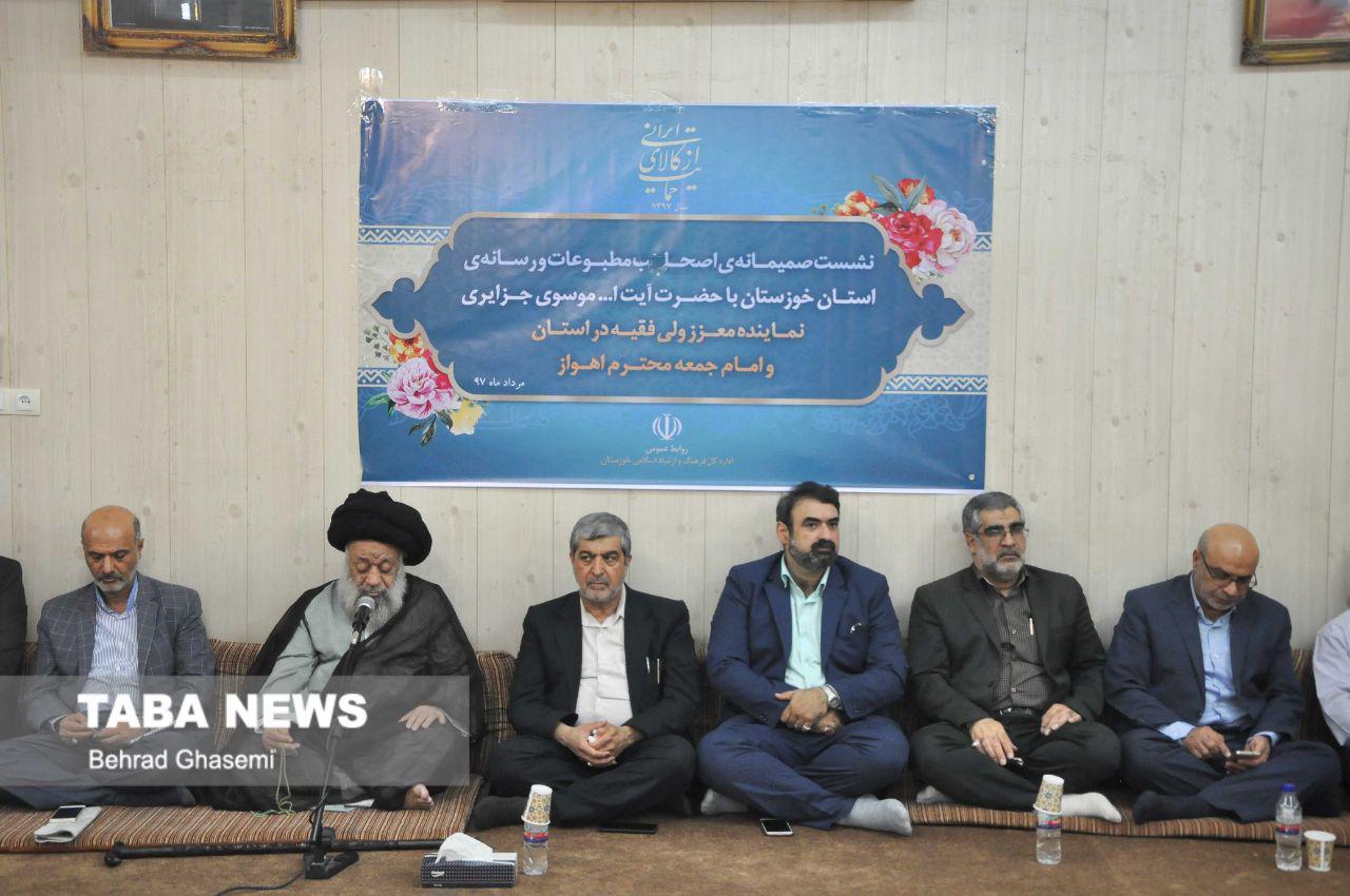 گزارش تصویری تابا از نشست صمیمانه اصحاب رسانه  با نماینده ولی فقیه در استان خوزستان