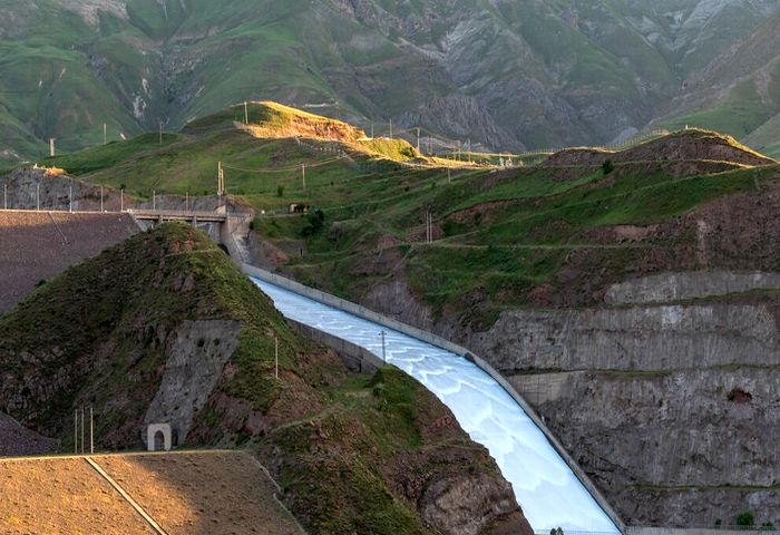 بهره برداری و نگهداری از سد و نیروگاه طالقان تهران به شرکت تعمیرات واگذار شد
