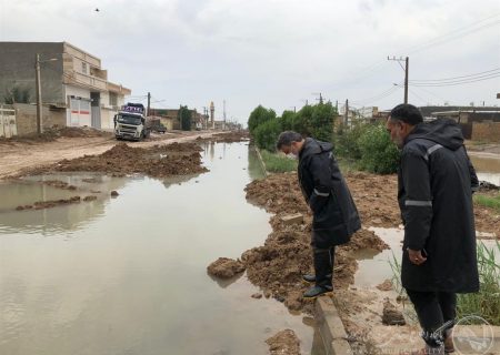 بازدید میدانی شهردار اهواز از روند رفع آبگرفتگی در شهر