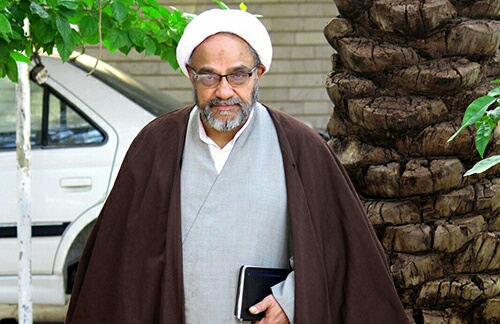 سیاسی کاری دانشگاه آزاد اسلامی را به کجا می برد؟