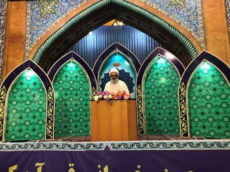 امام جمعه آبادان :دولت به فکر مشکل بیکاری و مسکن جوانان باشد