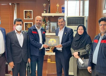دیدار مدیریت شعب بانک تجارت خوزستان با مدیر عامل شرکت فولاد اکسین خوزستان