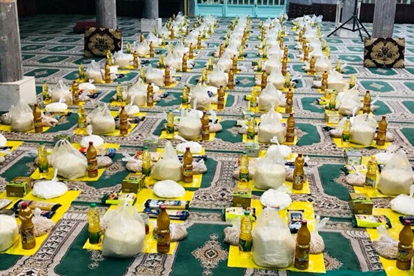 اهدا ۵۰۰ بسته معیشتی توسط فولاد اکسین خوزستان