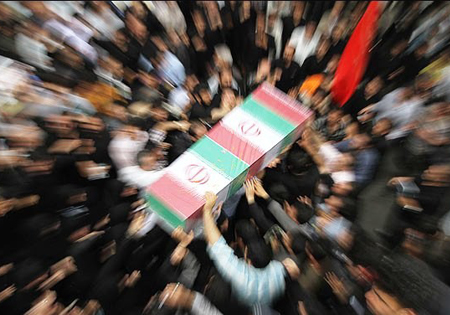 پیکر یکی از شهدای سانحه هوایی در اهواز تشییع شد