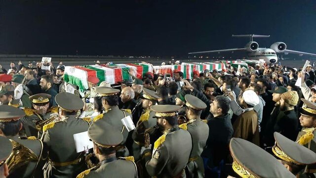 پیکر مطهر ۱۹۲ شهید از مرز شلمچه وارد کشور شد