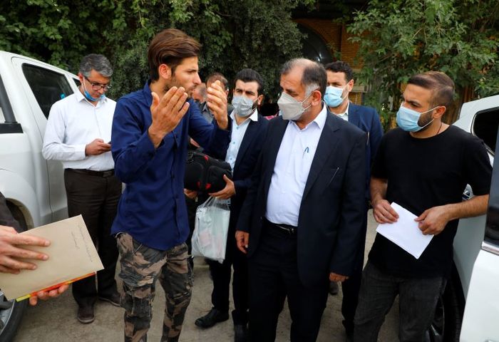 حضور مدیر عامل سازمان آب و برق خوزستان در بازدید شبانه استاندار از مرز چزابه