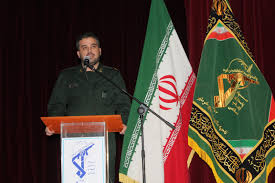 در جنگ اقتصادی مقتدرانه در مقابل دشمن صف آرایی می‌کنیم