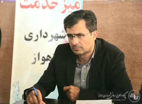 برپایی میز خدمت این هفته شهرداری اهواز با حضور معاون برنامه ریزی و توسعه سرمایه انسانی
