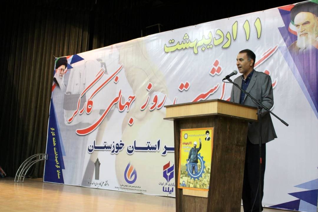تدوین قانون ویژه برای مناطق آزاد جهت حمایت از تولید و سرمایه گذاری