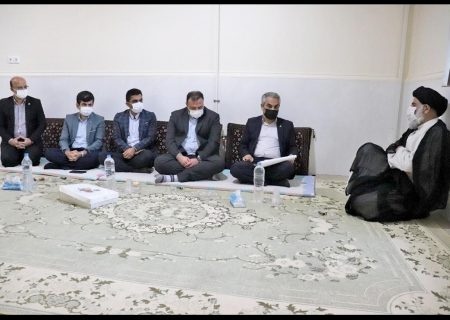 مدیرعامل شرکت نفت و گاز اروندان و هیأت همراه با حجت الاسلام والمسلمین موسوی‌فرد دیدار کردند