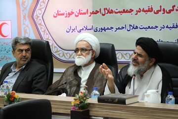 اولین برنامه هلال احمر پس از صدور بیانیه گام دوم تبیین آن است