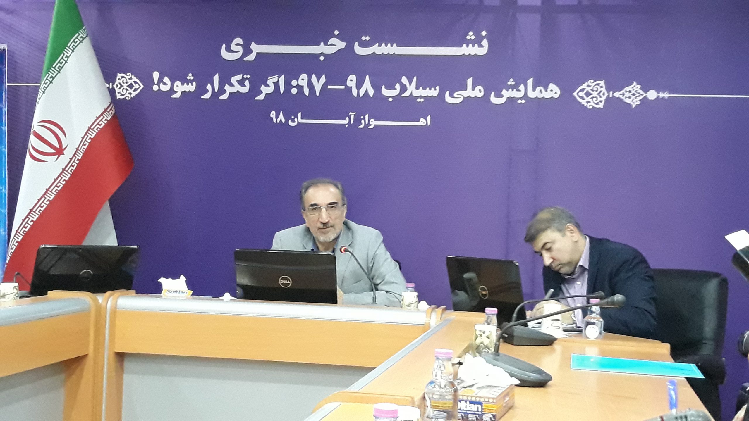 وزارت نیرو در حوزه کشاورزی اعتقادی به انتقال آب ندارد